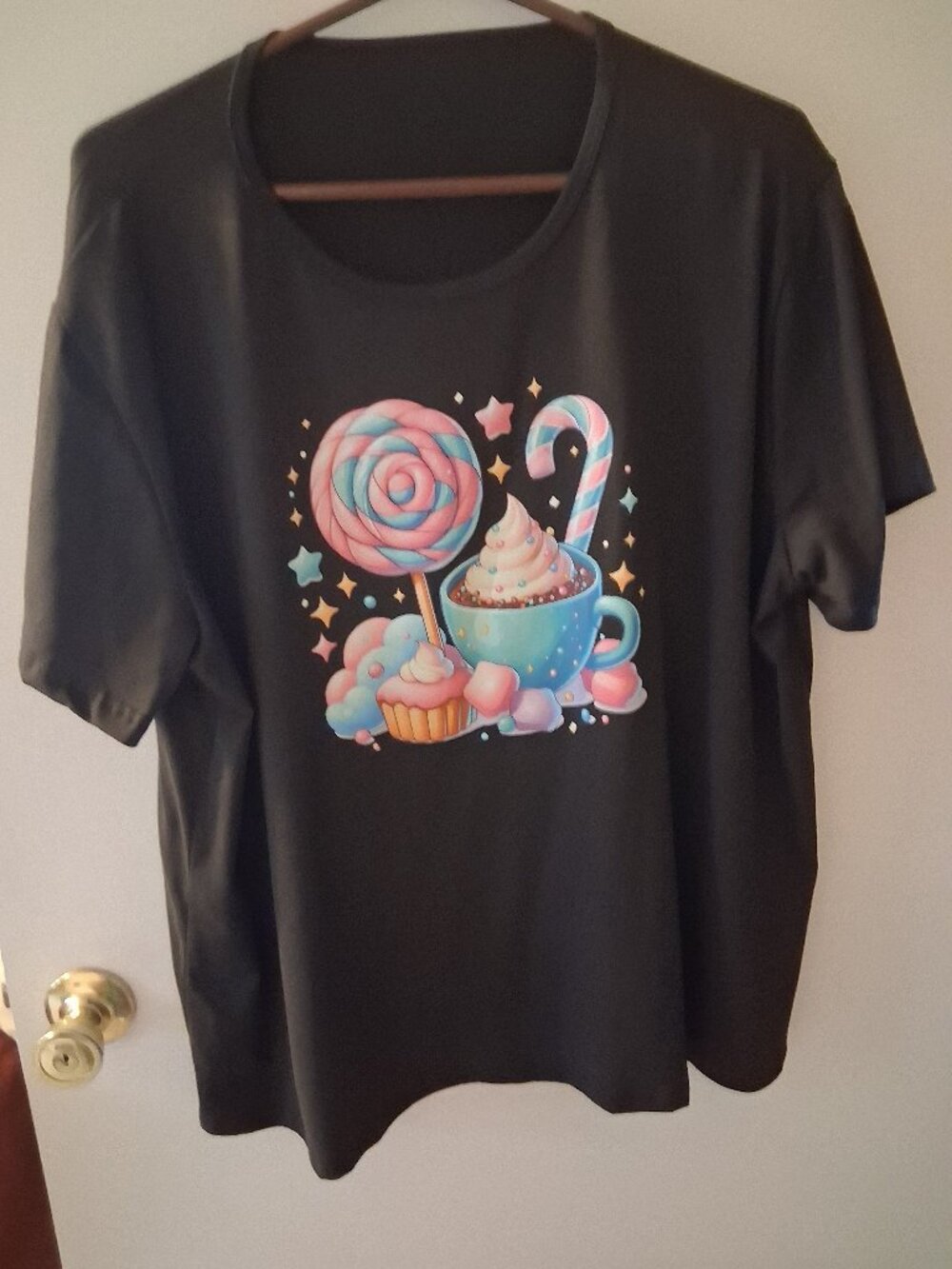 Black woman's tee shirt short sleeves with pink and blue candy designs 4X new